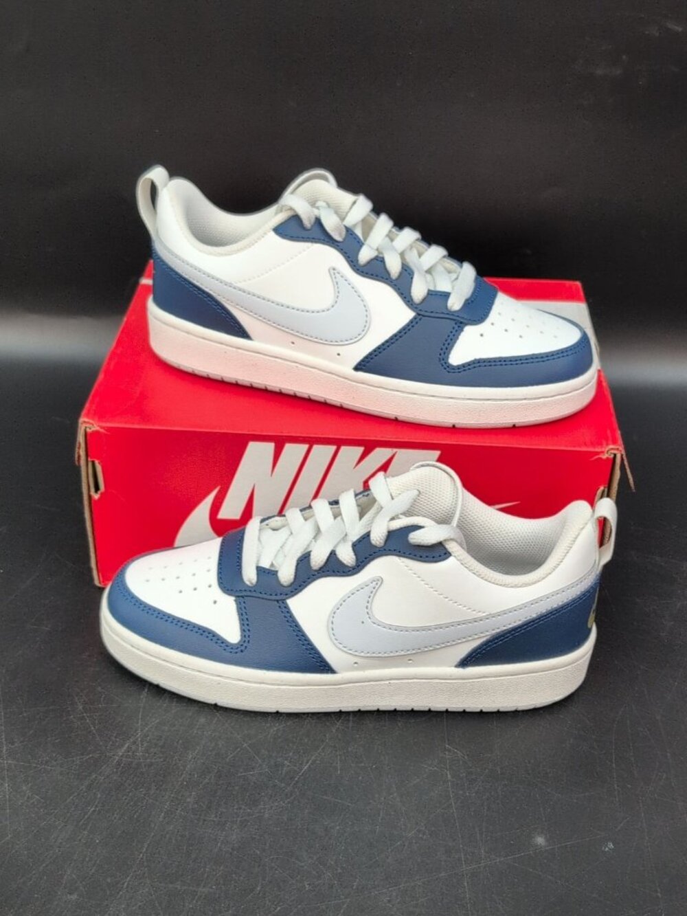 Nike Court Borough Low 2 GS Youth Sneakers Shoes 4.5Y White Blue